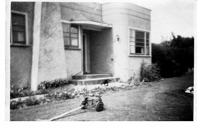05-wCat&Mower.jpg - A photo of 274 High st, Dannevirke around 1956