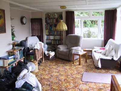 pye012.jpg - Sitting Room.