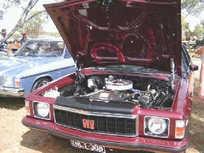 GTS_Monaro_2_engine.jpg