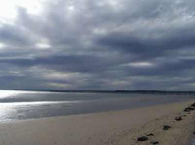 Hervey-Bay-Pier-.jpg