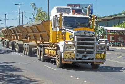 RoadtrainonMarionSt.jpg